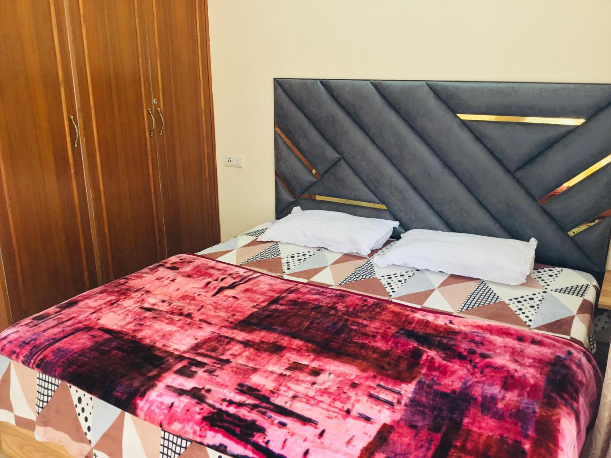 Shimla Vibes B & B Free Pick & Drop From Isbt Shimla Exterior photo